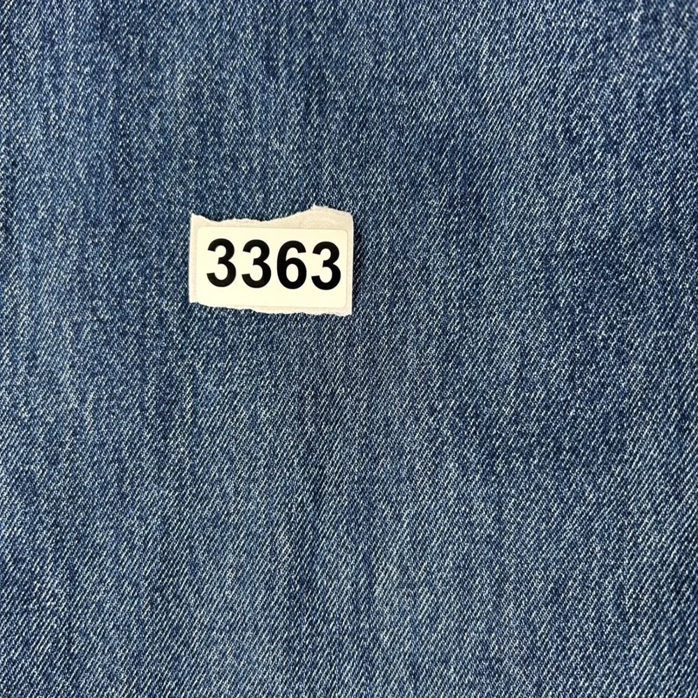 Levis please see
